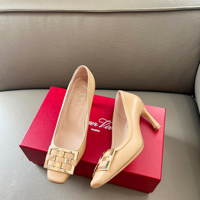 TROMPETTE BALLERINAS PUMPS IN NUDE SHINY CALFSKIN GOLD BUCKLE
