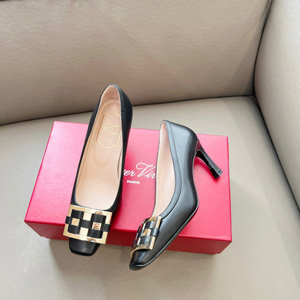 TROMPETTE BALLERINAS PUMPS IN BLACK SHINY CALFSKIN GOLD BUCKLE