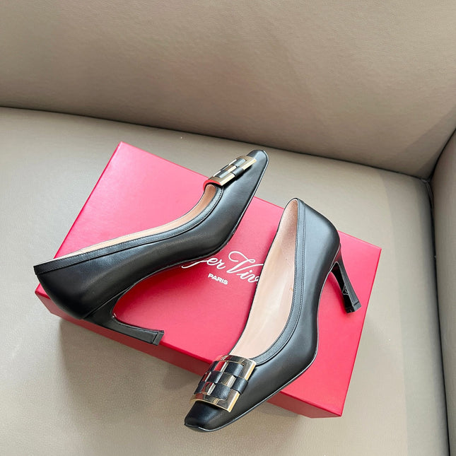 TROMPETTE BALLERINAS PUMPS IN BLACK SHINY CALFSKIN GOLD BUCKLE