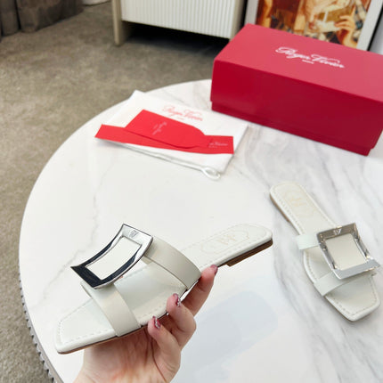 VIV' BY THE SEA MULES IN WHITE CALFSKIN SILVER BUCKLE