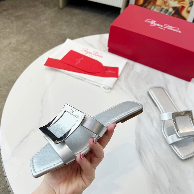 VIV' BY THE SEA MULES IN SILVER CALFSKIN SILVER BUCKLE