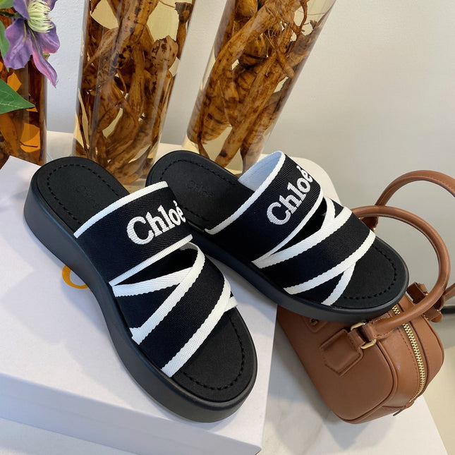 CHLOÉ WOODY WEDGE SANDALS IN BLACK MIX WHITE CANVAS WITH RUBBER SOLE