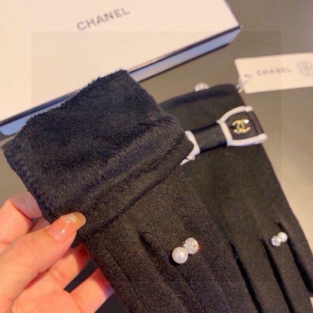 CC GLOVES IN BLACK WOOL WITH BOW 463857