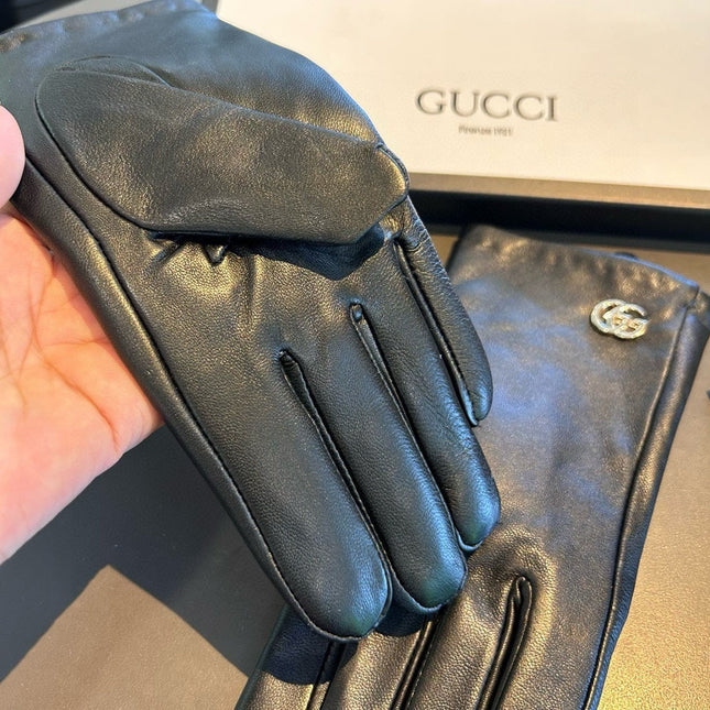TOUCHSCREEN GLOVES IN BLACK LAMBSKIN AND SHEARLING LINING 463863