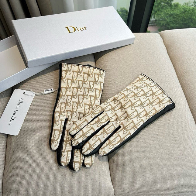 TOUCHSCREEN GLOVES IN BLACK LAMBSKIN AND BEIGE MONOGRAM JACQUARD FABRIC 465791