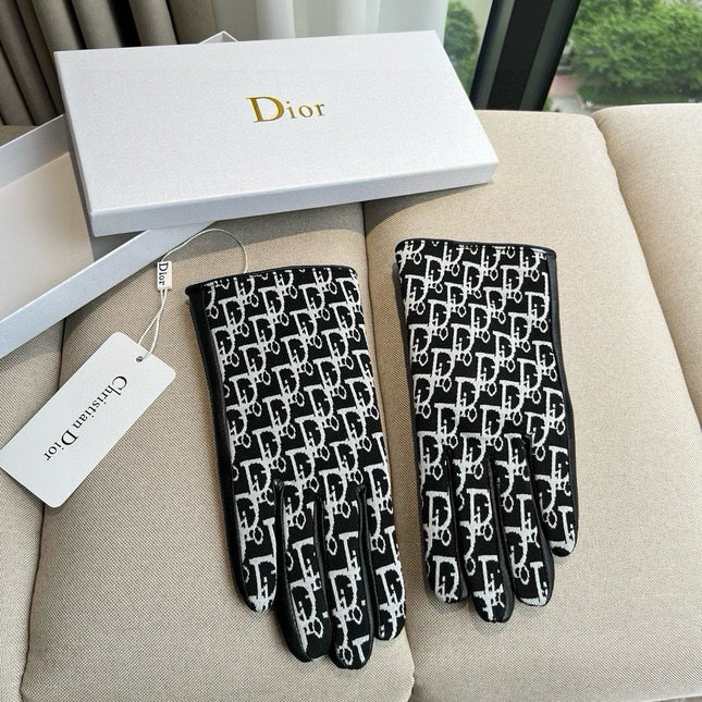 TOUCHSCREEN GLOVES IN BLACK MIX WHITE LAMBSKIN AND MONOGRAM JACQUARD FABRIC 465792