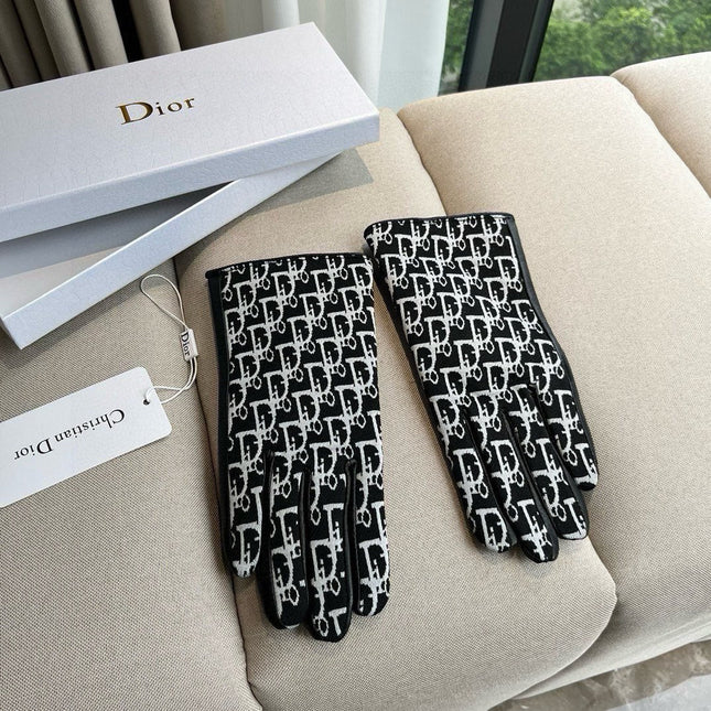 TOUCHSCREEN GLOVES IN BLACK MIX WHITE LAMBSKIN AND MONOGRAM JACQUARD FABRIC 465792