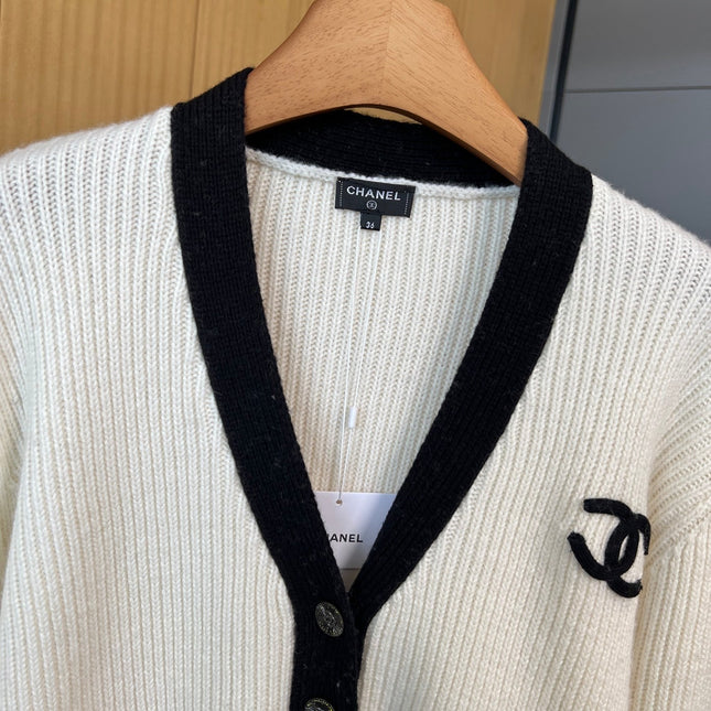 CHANEL 25S CARDIGAN 390