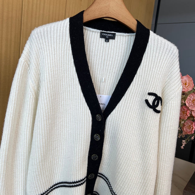 CHANEL 25S CARDIGAN 390
