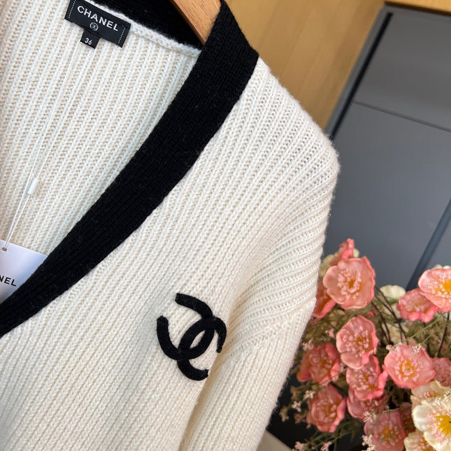 CHANEL 25S CARDIGAN 390