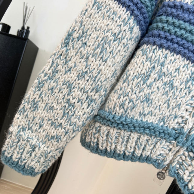 CHANEL 25S BLUE STRIPED CARDIGAN 620415