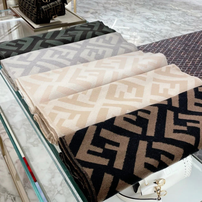 FF 170 CM SCARF IN BEIGE WOOL AND CASHMERE