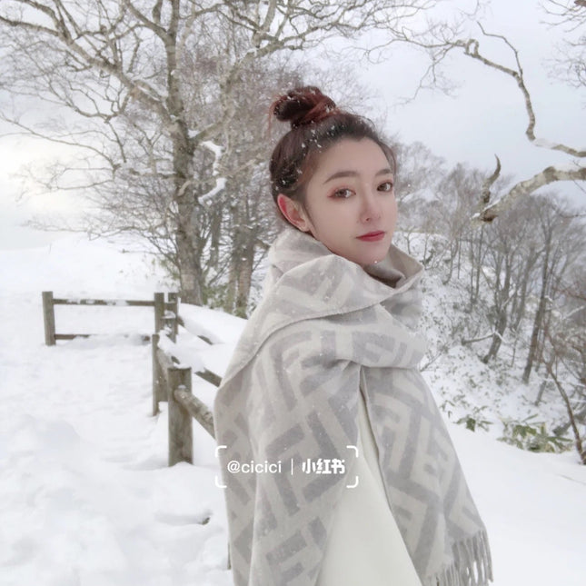 FF 140 CM PONCHO LIGHT GREY MIX WHITE WOOL AND SILK