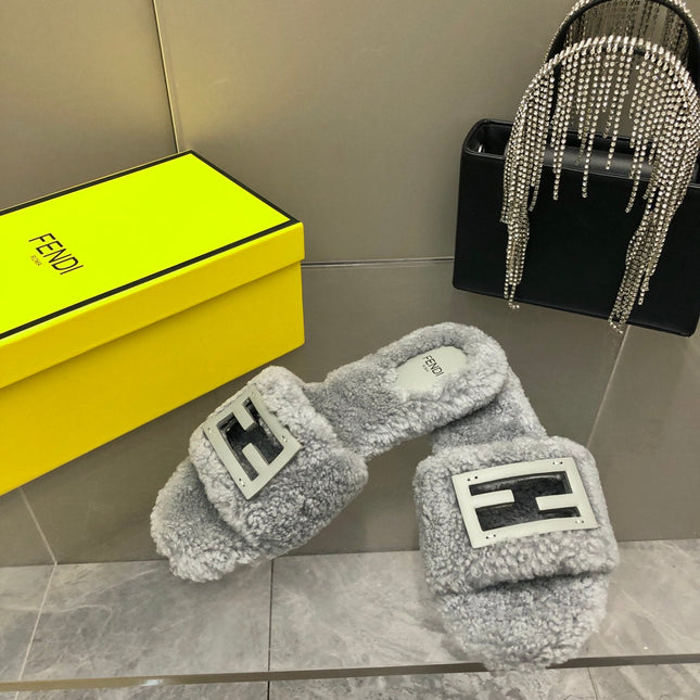 FENDI BAGUETTE SLIDE SLIPPERS IN GREY WOOL