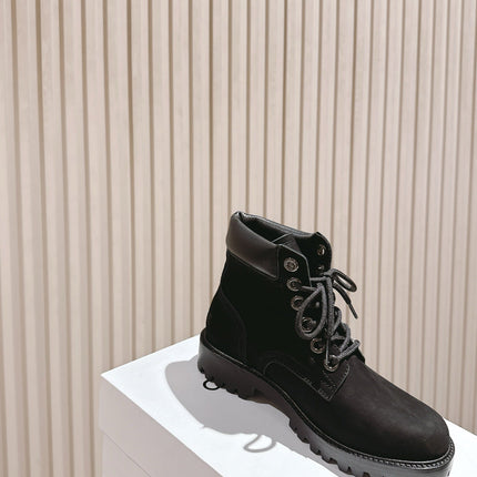 CELINE 25S MARTIN BOOTS IN BLACK CALFSKIN
