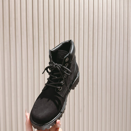 CELINE 25S MARTIN BOOTS IN BLACK CALFSKIN