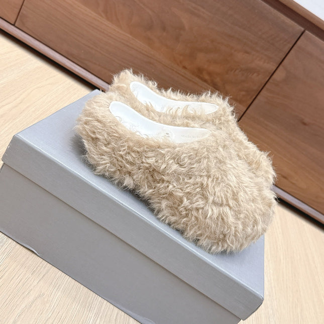 BALENCIAGA 25S MULES IN BEIGE FAUX FUR