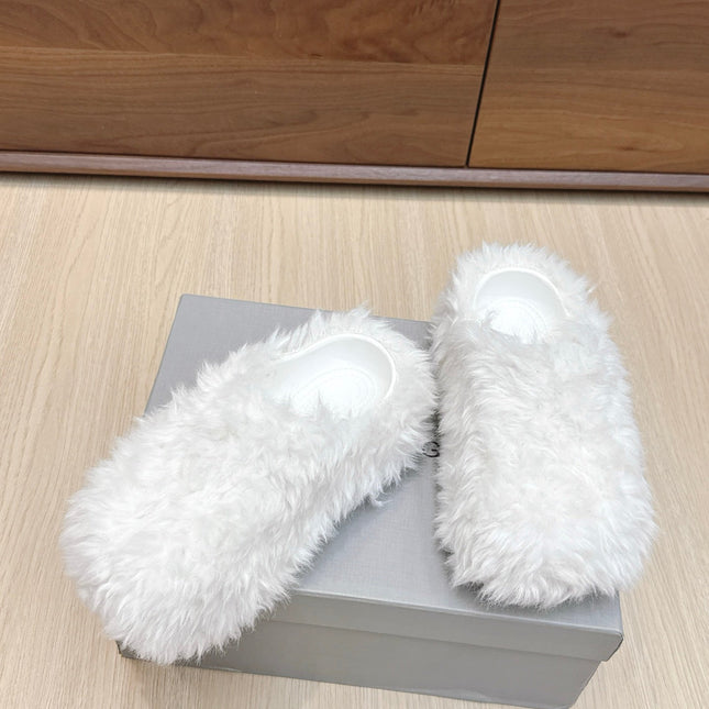 BALENCIAGA 25S MULES IN WHITE FAUX FUR