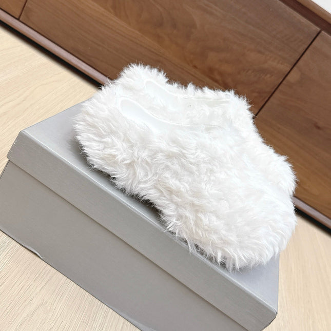 BALENCIAGA 25S MULES IN WHITE FAUX FUR