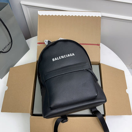 EVERYDAY BACKPACK 39 IN BLACK GRAINED CALFSKIN