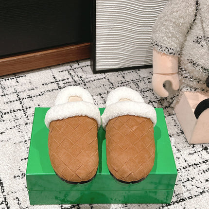 REGGIE SLIPPER IN BRONZE BROWN SUEDE AND SHEARLING LINING