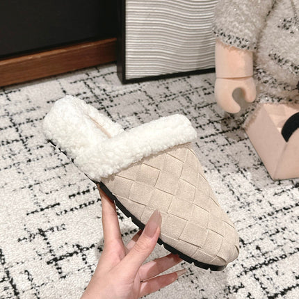 REGGIE SLIPPER IN BEIGE SUEDE AND SHEARLING LINING