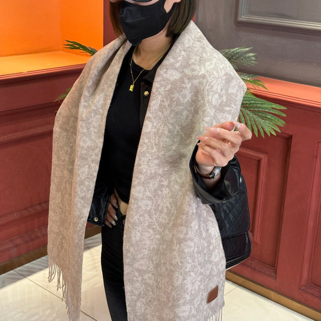 SCARF 180 CM IN ECRU TAN MONOGRAM CASHMERE 394644