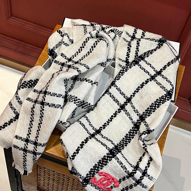 SCARF 190 CM IN WHITE MIX BLACK CASHMERE WITH RED LOGO 396472