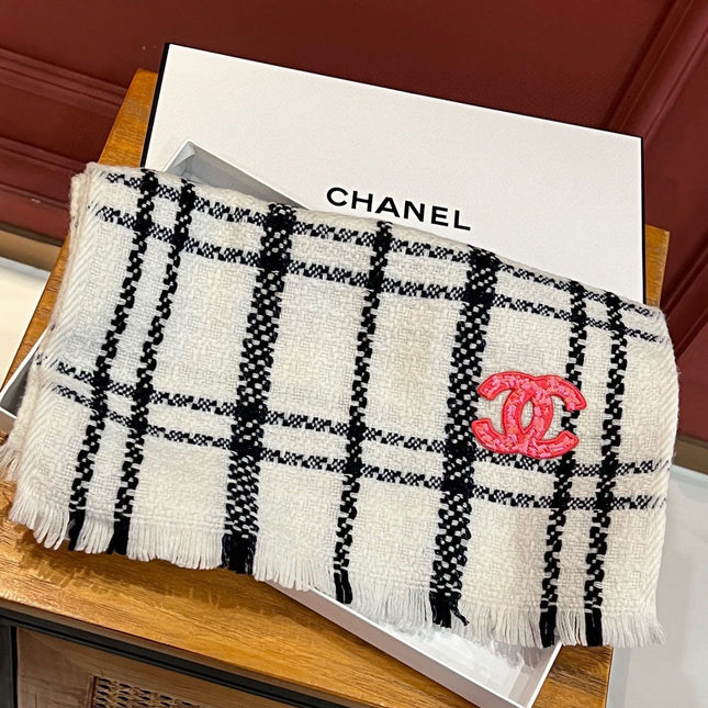 SCARF 190 CM IN WHITE MIX BLACK CASHMERE WITH RED LOGO 396472