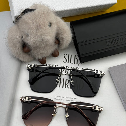 MONTAIGNE SUNGLASS CD4641 IN METAL