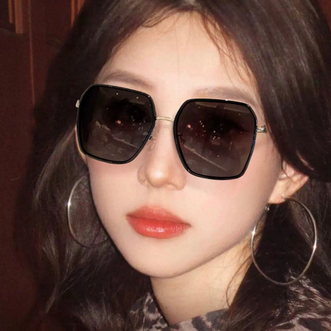 MONTAIGNE SUNGLASS D7635 IN METAL