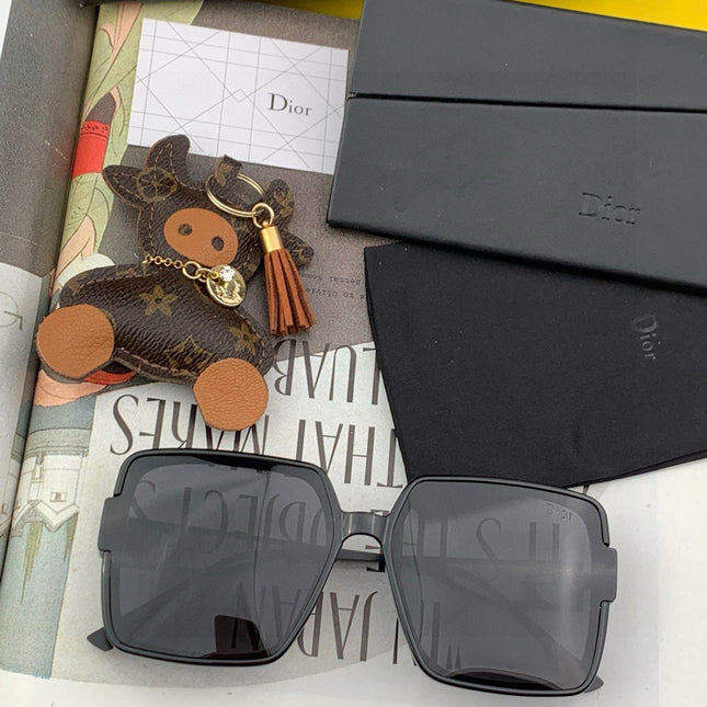 MONTAIGNE SUNGLASS D5541 IN METAL