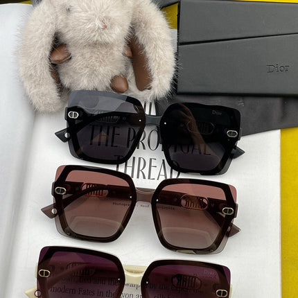 MONTAIGNE SUNGLASS CD5610 IN ACETATE