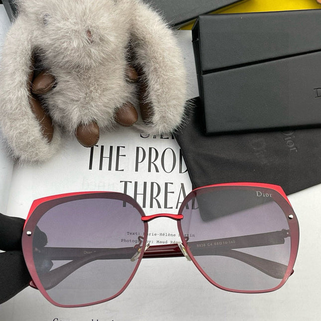 MONTAIGNE SUNGLASS CD3192 IN RED ACETATE