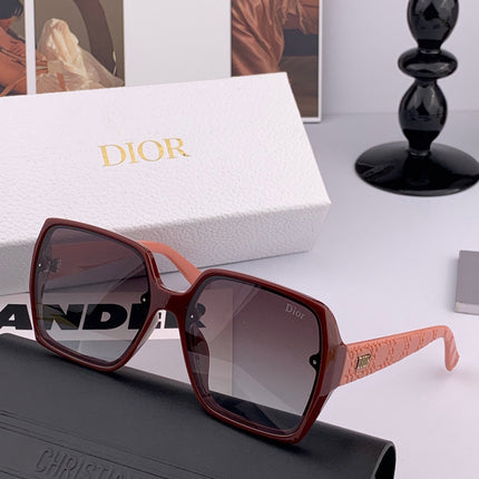 MONTAIGNE SUNGLASS CD0822 IN ACETATE