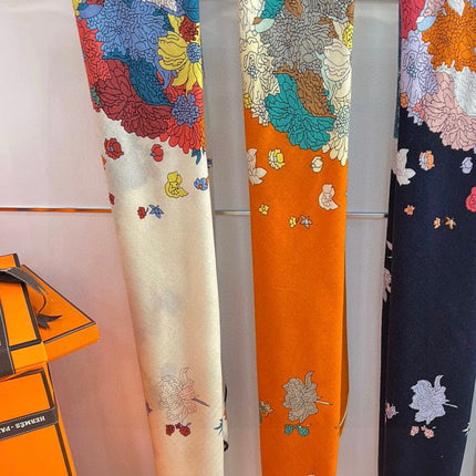 HERMES 25S SCARF 140 IN SILK 724766