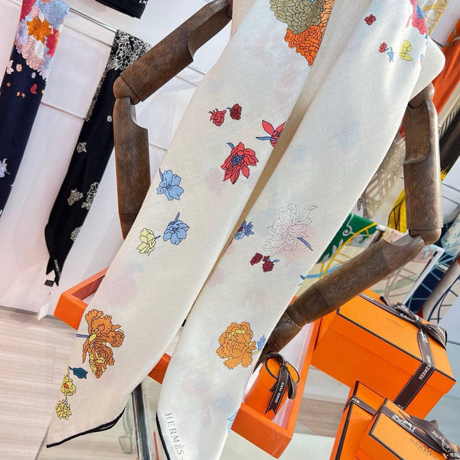 HERMES 25S SCARF 140 IN SILK 724766