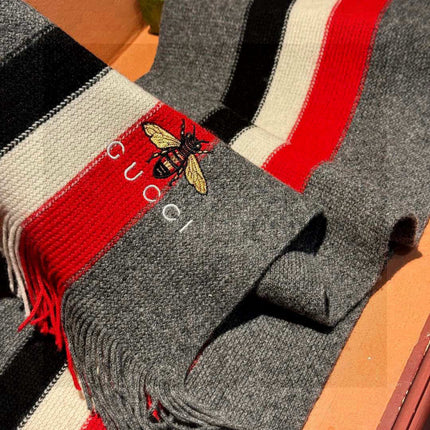 GUCCI 25S SCARF 180 IN CASHMERE 730565