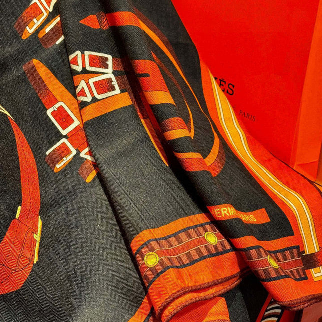 HERMES 25S SCARF 140 IN SILK AND CASHMERE 735807