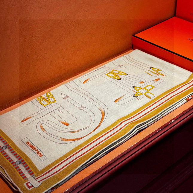 HERMES 25S SCARF 140 IN SILK AND CASHMERE 735808