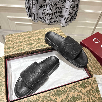 GG SANDALS 25S IN BLACK LAMBSKIN EMBOSSED LOGO