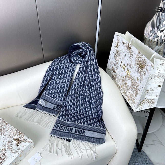 SCARF IN NAVY BLUE MONOGRAM CASHMERE 413719