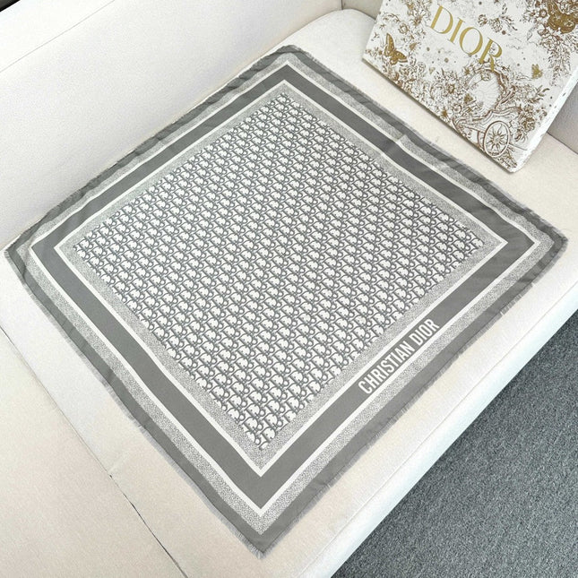 DIOR SCARF 70 CM IN SILK 600304
