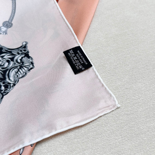 HERMES 25S SCARF 90 IN SILK 720007