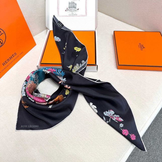 HERMES 25S SCARF 90 IN SILK 729030
