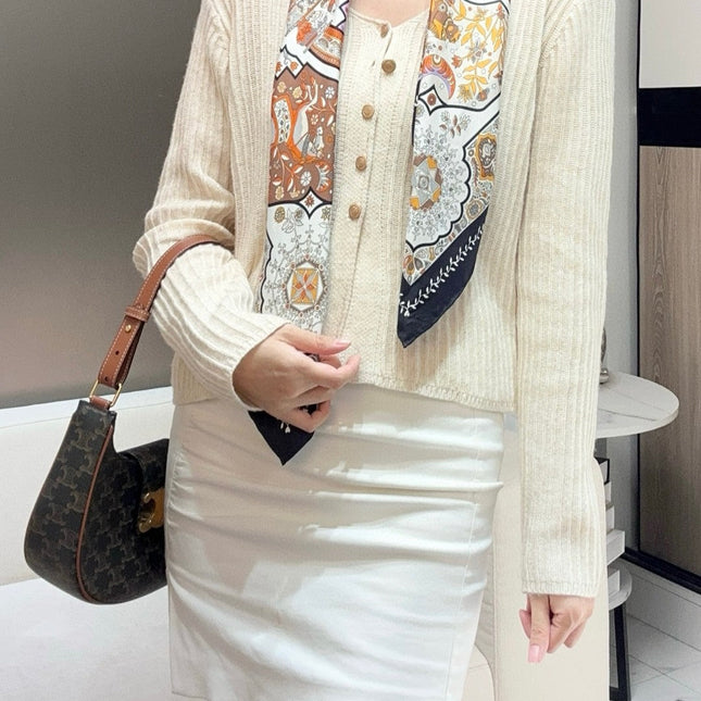 HERMES 25S SCARF 90 IN SILK 724811