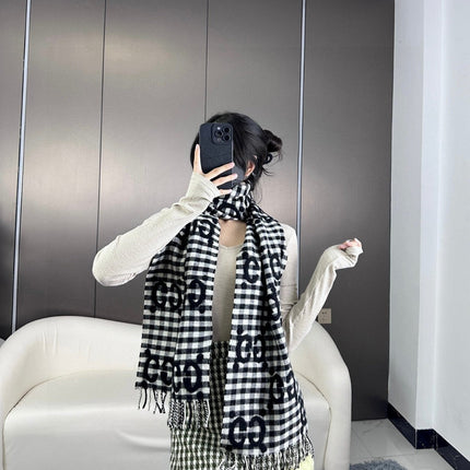 GUCCI 25S SCARF 220 IN CASHMERE 732134