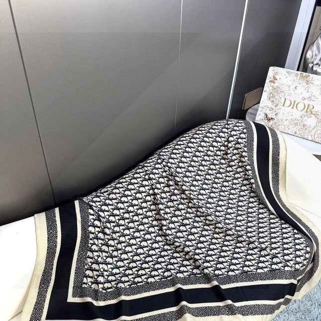 DIOR SCARF 140 CM IN CASHMERE-SILK BLEND 699255