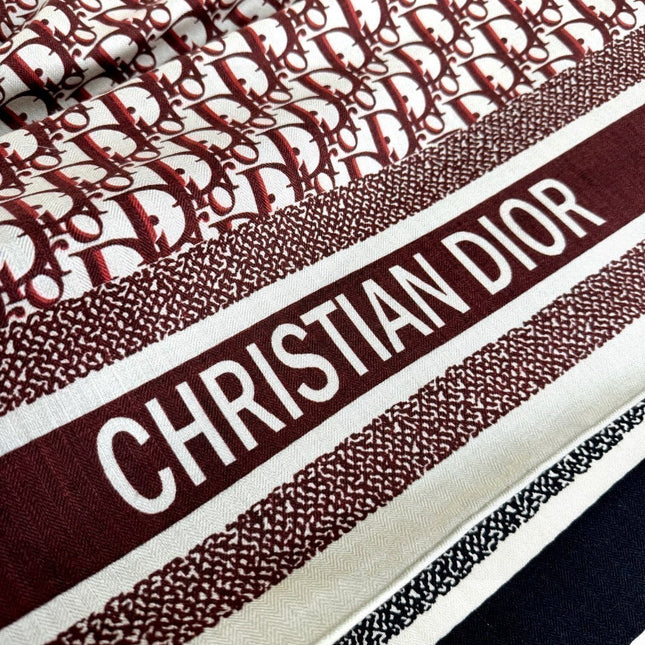 DIOR SCARF 140 CM IN CASHMERE-SILK BLEND 699255