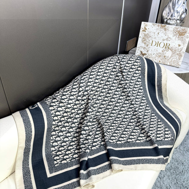 DIOR SCARF 140 CM IN CASHMERE-SILK BLEND 699256